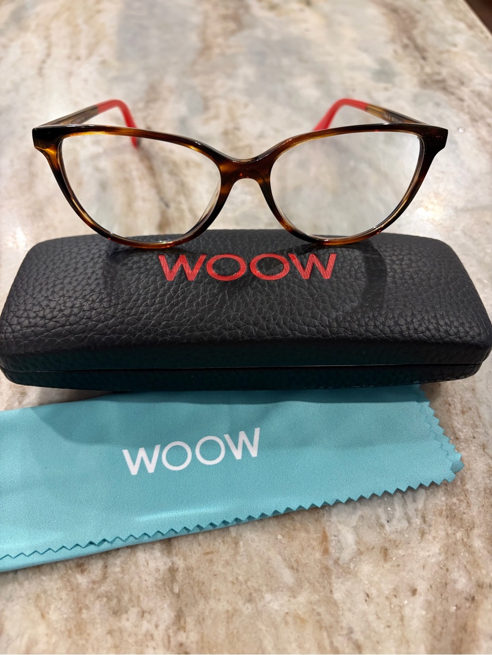 WOOW Tortoiseshell Glasses Frame, mod. First Date, with Red Temples and case
